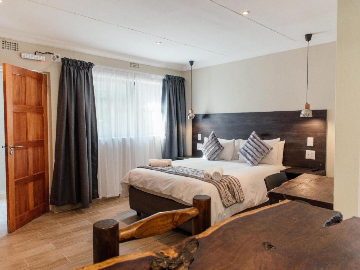 Casa Leitao Lodge ファラボルワ エクステリア 写真