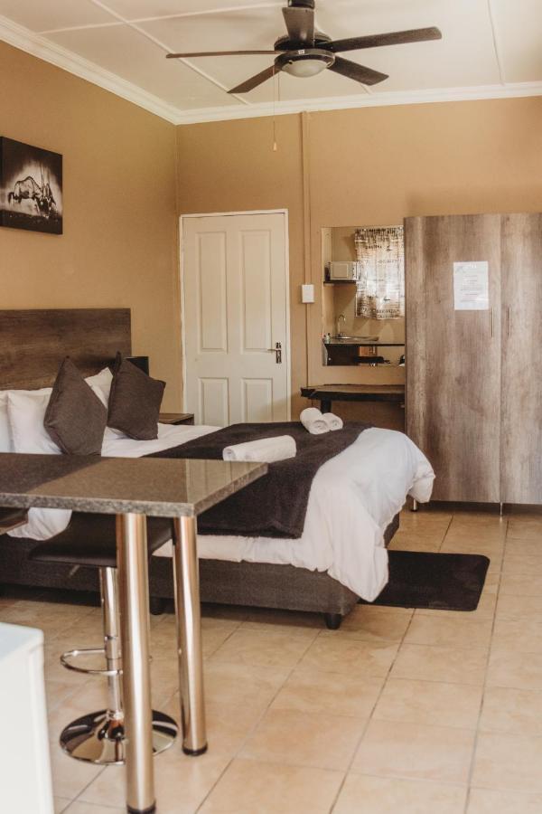 Casa Leitao Lodge ファラボルワ エクステリア 写真