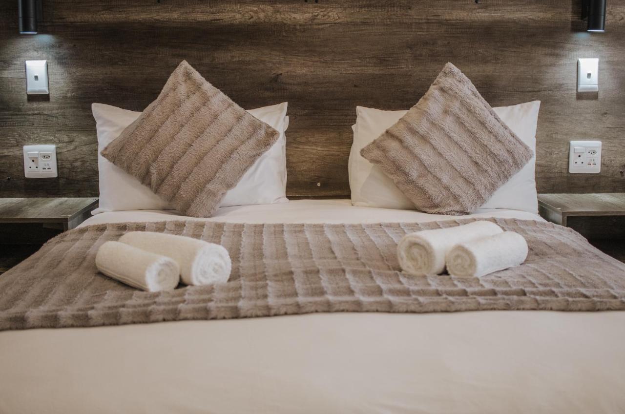 Casa Leitao Lodge ファラボルワ エクステリア 写真