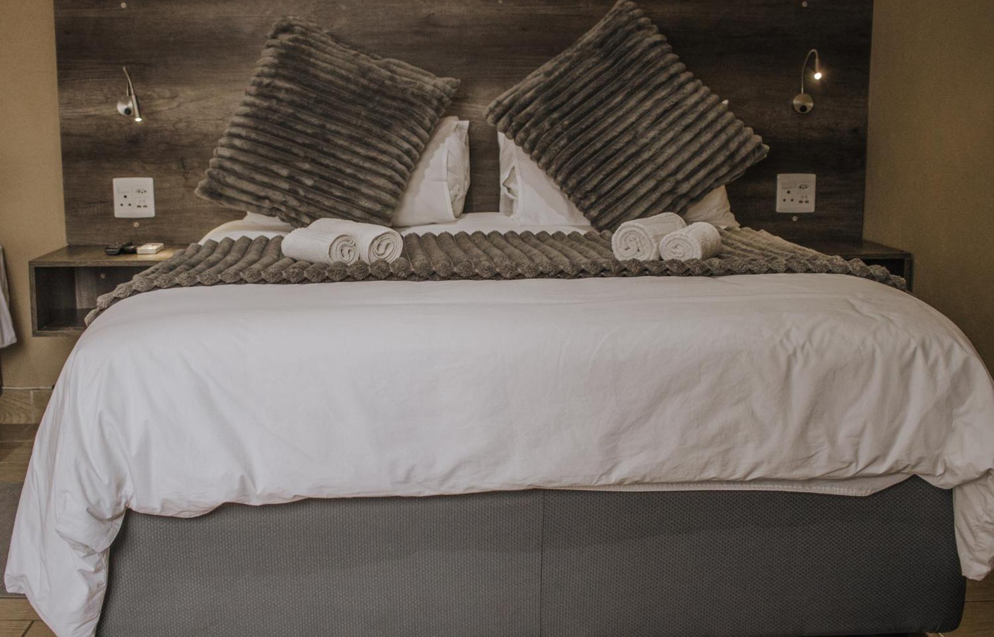 Casa Leitao Lodge ファラボルワ エクステリア 写真