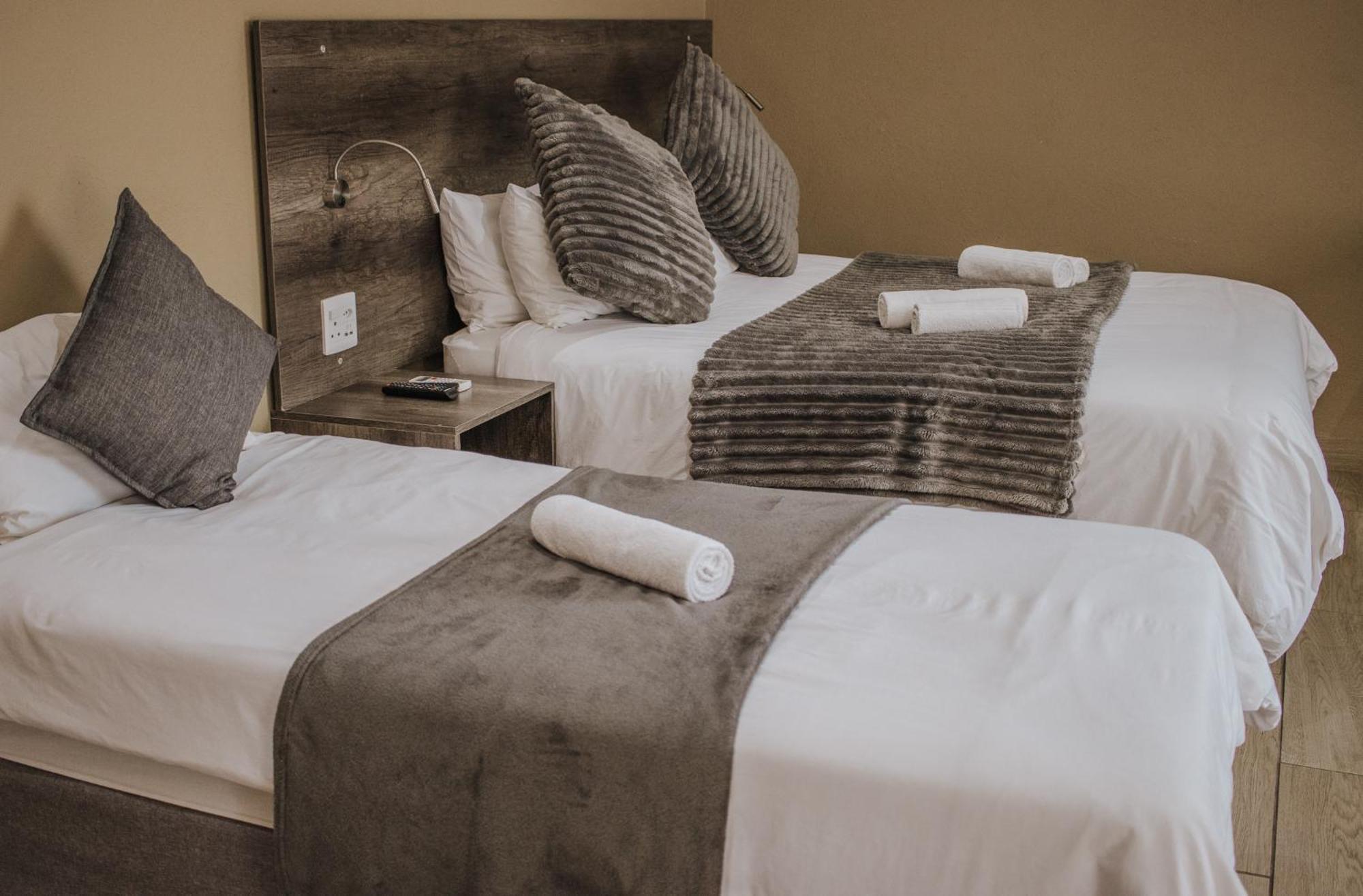 Casa Leitao Lodge ファラボルワ エクステリア 写真